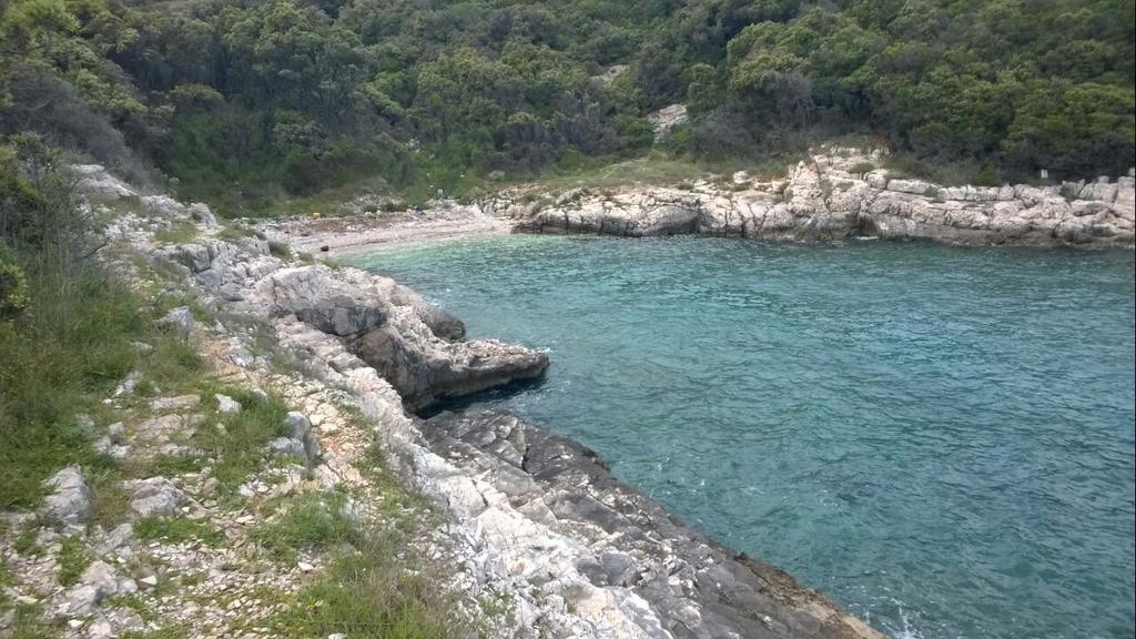 Apartments Ella Ližnjan المظهر الخارجي الصورة