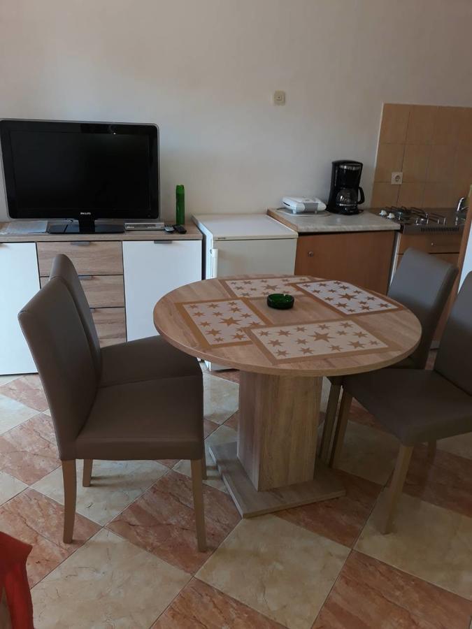 Apartments Ella Ližnjan المظهر الخارجي الصورة