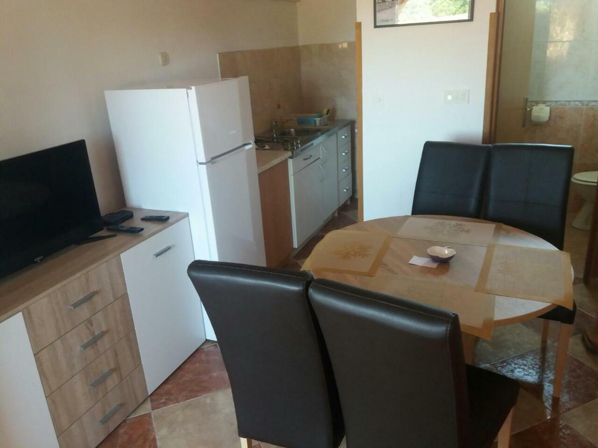 Apartments Ella Ližnjan المظهر الخارجي الصورة